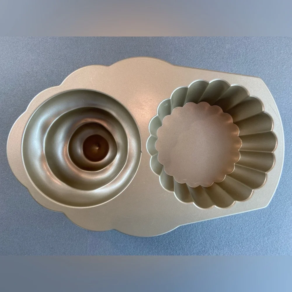 Nordic Ware giant cupcake